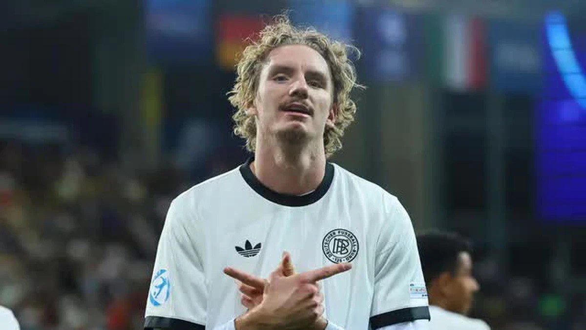 Tiền đạo chủ lực của Đức dính chấn thương